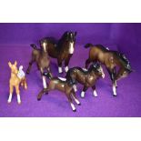 Six Beswick studies, Foal, brown 947, Foal, brown 815, Foal, third version, palomino, 763, Foal,