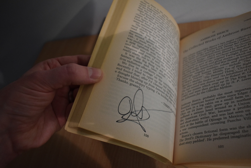 Signed Literature. Jones, Stephen & Newman, Kim (eds.) - Horror: 100 Best Books. 1992, revised and - Image 5 of 6