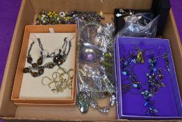 A selection of costume jewellery necklaces of various forms including sets and shell etc