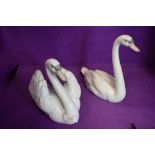 Two Lladro studies, Graceful Swan 5230 and Swan with Wings Spread 5231