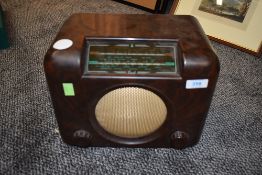 A vintage bakelite cased DAC 90A wireless