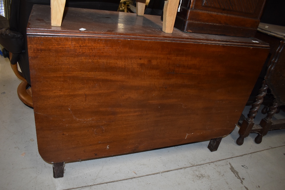 A 19th Century mahogany gateleg table