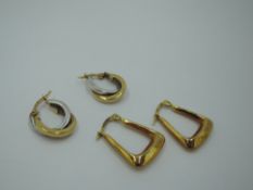 Two pairs of 9ct gold hoop earrings, approx 3g