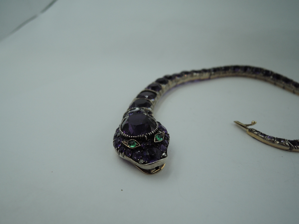 An early 20th Century Serpent collarette necklace having graduated amethyst set articulated links - Image 3 of 11