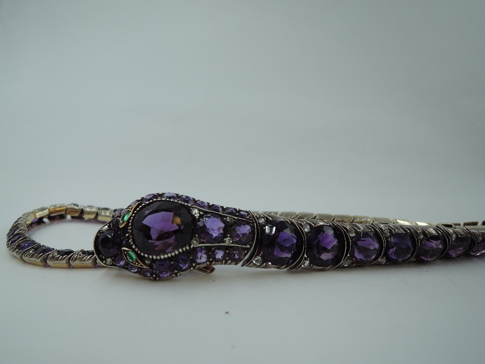 An early 20th Century Serpent collarette necklace having graduated amethyst set articulated links - Image 6 of 11