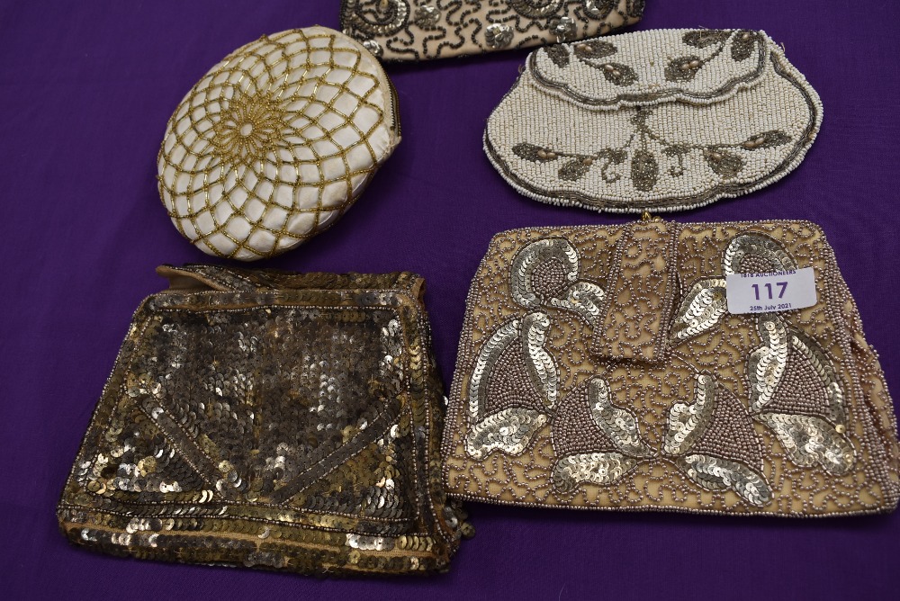 A collection of vintage beaded and sequinned evening bags,mainly 1930s and 40s. - Image 3 of 4