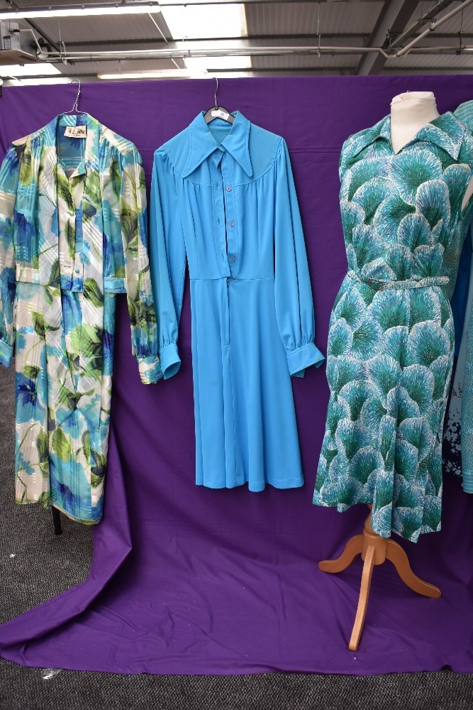 A good collection of vintage and retro Ladies dresses in a variety of fabrics, patterns and styles. - Image 4 of 5