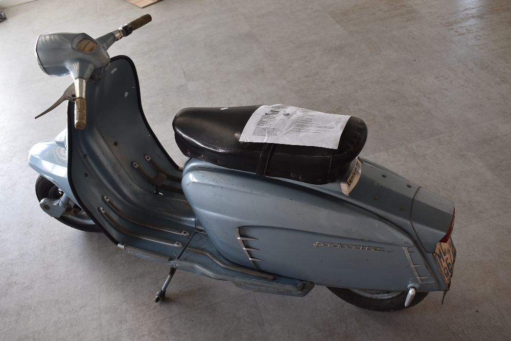 A genuine vintage Italian made Lambretta SX 125 Special scooter Innocenti original barn find - Image 3 of 6