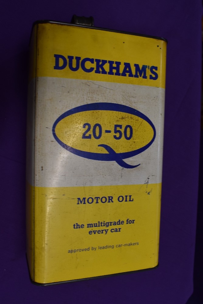 A vintage garage oil can for Duckham's
