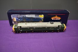 A Bachmann 00 gauge Class 40 BR Split Head Diesel Locomotive, D325 boxed 32-477