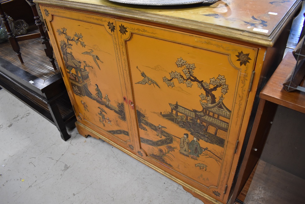 A vintage Japanesque side cabinet, width approx. 107cm, depth approx. 43cm