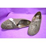 A pair of vintage 1940s ladies shoes having leather sole and 6cm heel in brown suede by Vernon