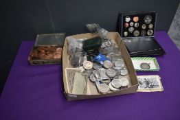 A collection of GB and World Coins including modern GB Crowns, a 2010 GB Year Set, uncirculated 1967