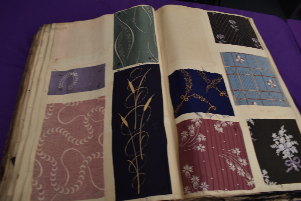 A superb piece of history in the form of a scrapbook, this contains a massive array of fabric - Image 6 of 10