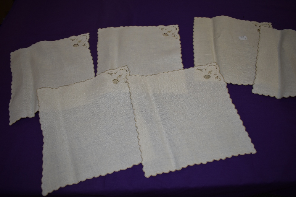 A vintage linen table cloth and napkins with cut work and embroidery. - Image 3 of 4
