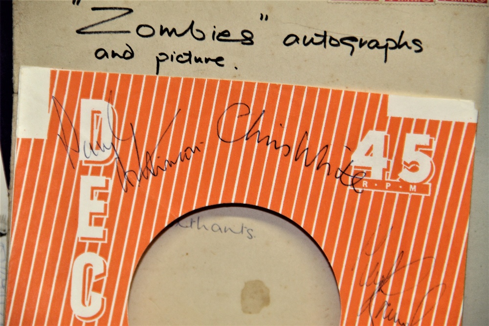 A set of autographs by 1960's beat band The Zombies - a record cover - Decca and what appears to - Image 4 of 7
