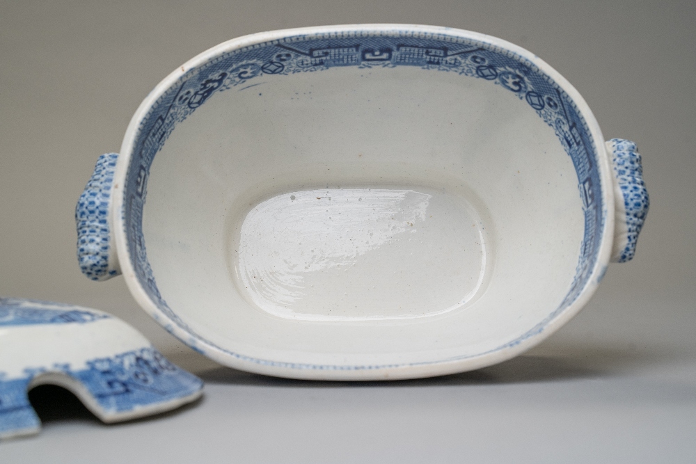 Two lidded soup or serving tureen one marked Copeland Spode rd no.615911 possibly in the Eden - Image 8 of 9