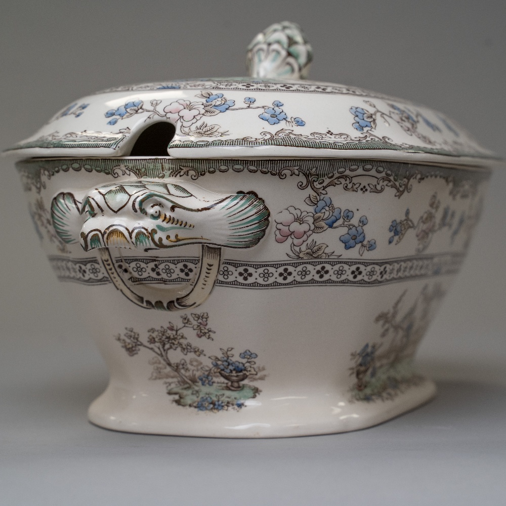 Two lidded soup or serving tureen one marked Copeland Spode rd no.615911 possibly in the Eden - Image 2 of 9