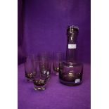 A fine glass and decanter set in a mid century style good condition