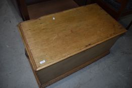 A stripped pine bedding box, approx 93 x 52 x 43cm, lid broken and loose