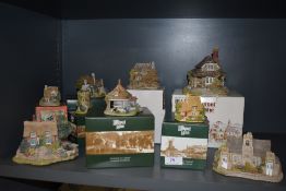 A selection of Lilliput lane model houses and cottages including boxed examples