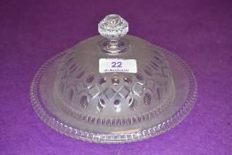 A Victorian Percy Yates and Vickers frosted glass butter dish having ribbed rim and sunburst
