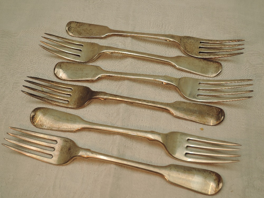 Six Georgian silver dessert forks of plain fiddle back pattern, London 1834, John James Whiting,