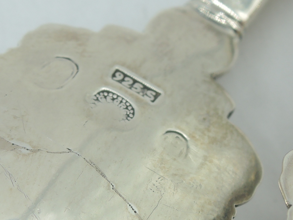 A pair of Georg Jensen Danish silver serving spoons in the Acorn design having plannished bowls - Image 4 of 6