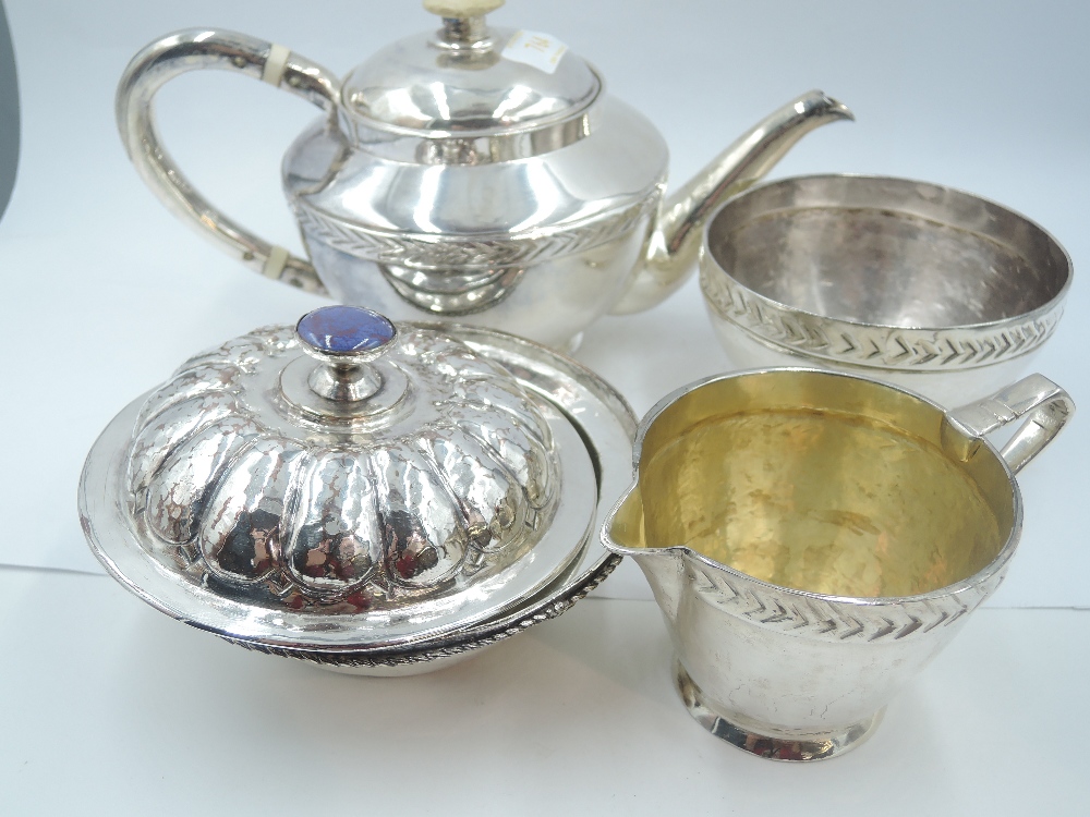 A selection of silver plate including an Artisan made three piece bachelor tea set, cased fish - Image 3 of 3