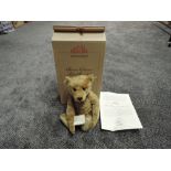 A modern limited edition Steiff Bear, British Collectors 2002 having white tag 660726, height