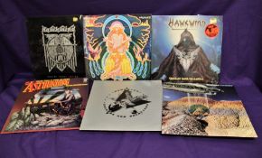 A lot of twelve underground classics by Hawkwind with some being the later ' fame ' issues - sound