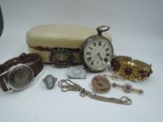 A small selection of vintage jewellery including an Election Grand Prix Berne 1914 wrist watch, a