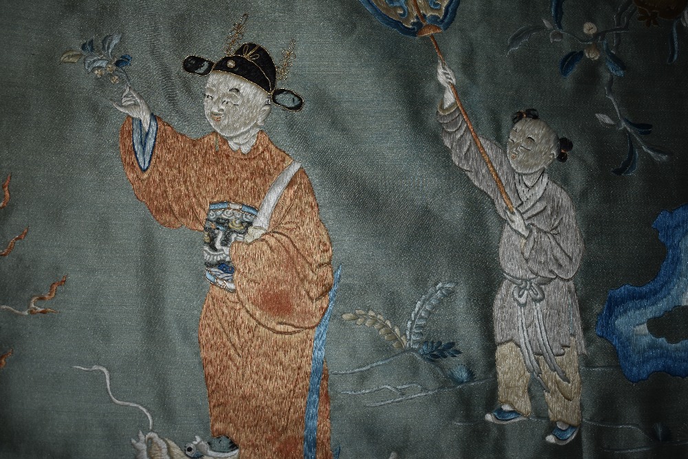 A large oriental wall hanging using silk thread on silk or silk blend fabric, around early 20th - Image 8 of 15