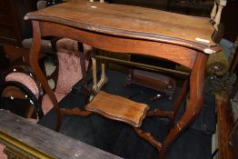 A Victorian mahogany side table, few knocks and scrapes