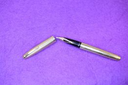 A Sheaffer cartridge fountain pen gold filled. Approx 13.3 cm