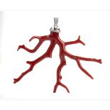 Diamond and red Mediterranean coral pendant - Manifacture Guarracino, Torre del Greco