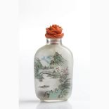 A Chinese snuff bottle with Cerasuolo coral stopper - Manifacture Guarracino, Torre del Greco