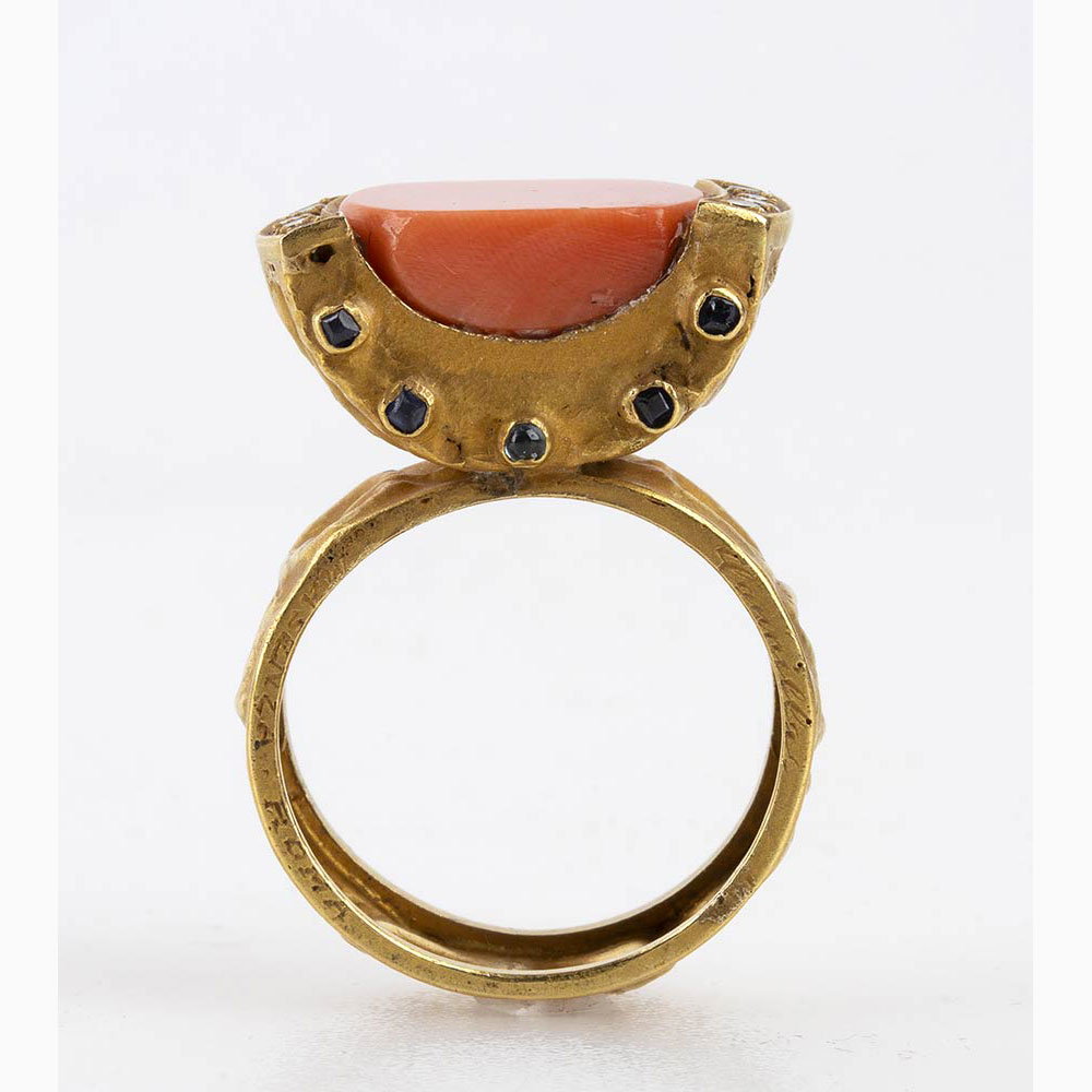 Diamond, sapphire and Mediterranean coral ring - Image 2 of 4