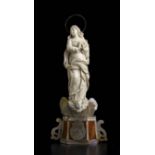 Italian carving of the Immaculate Virgin - Trapani 18th Century, attributed to Tipa workshop