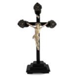 French ivory and 950/1000 silver crucifix - 1798-1809