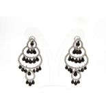 Onix drop earrings