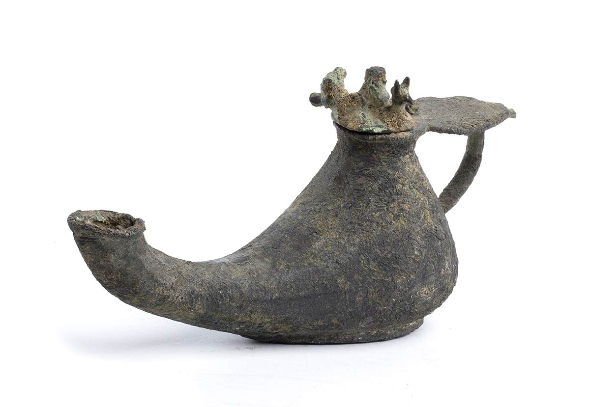 A BRONZE OIL LAMP, CHERAGHIran, Khorasan, 12th – 13th century. - Image 2 of 2