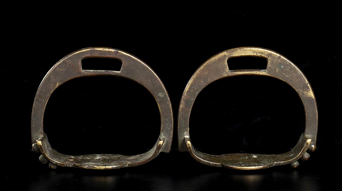 A PAIR OF METAL STIRRUPSChina, 19th century