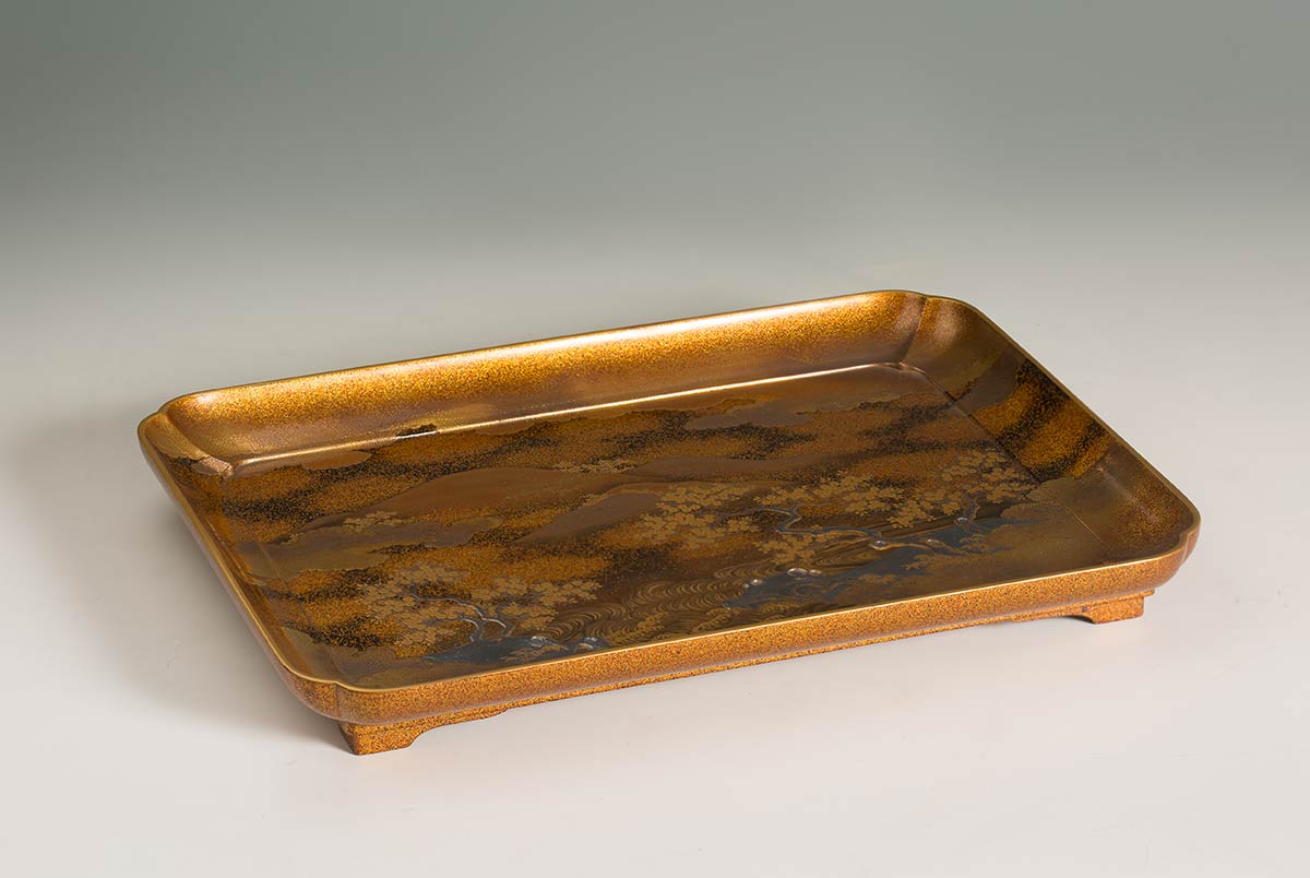 A LACQUERED AND GILT WOOD TRAY, KOBONJapan, 19th century - Image 2 of 4