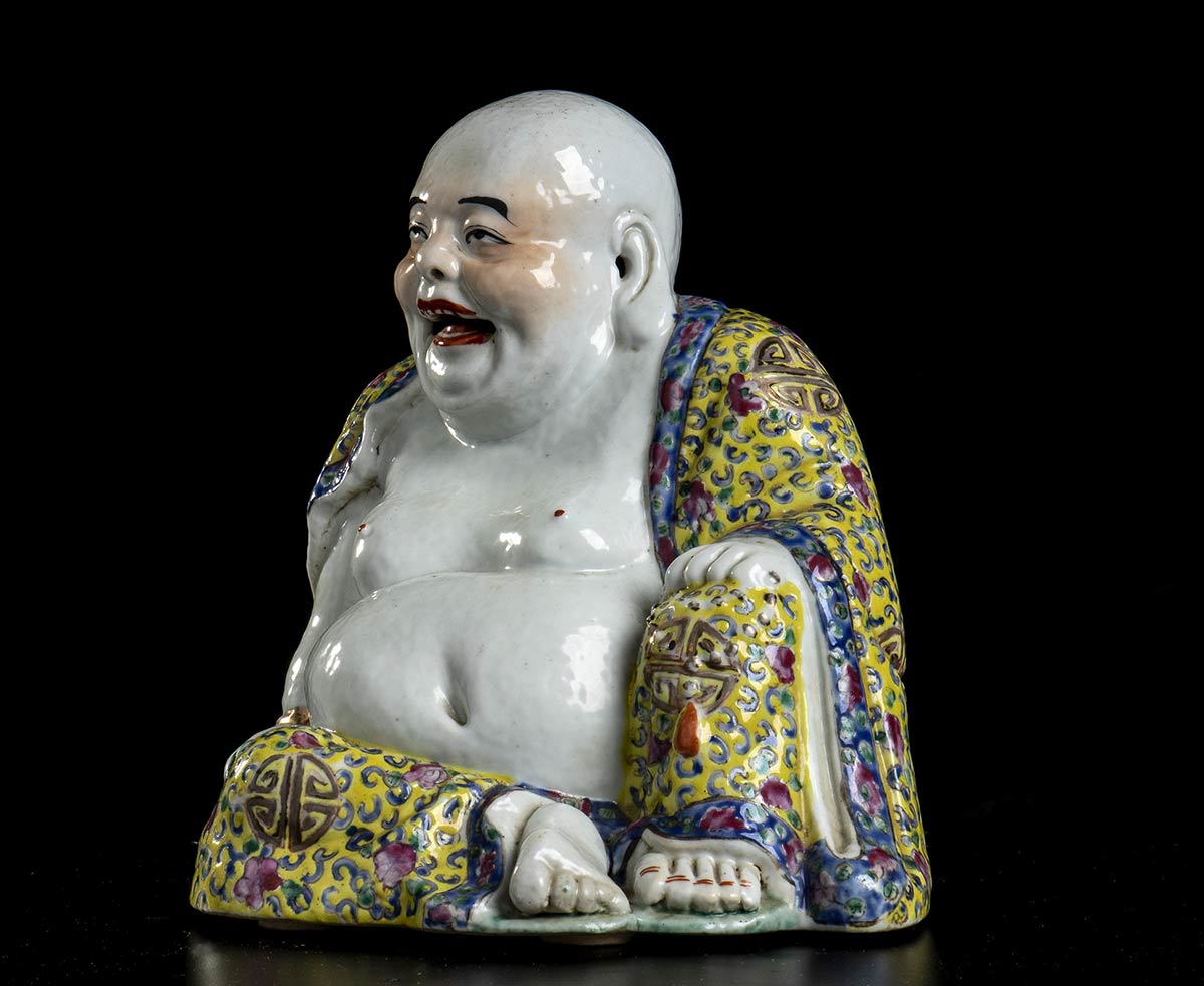 A POLYCHROME PORCELAIN SEATED BUDAI China, 20th century - Image 2 of 4