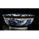 A LARGE 'BLUE AND WHITE' PORCELAIN BASIN China, Qing dynasty, 19th century