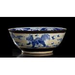 A LARGE 'BLUE AND WHITE' PORCELAIN BASIN China, Qing dynasty, 19th century