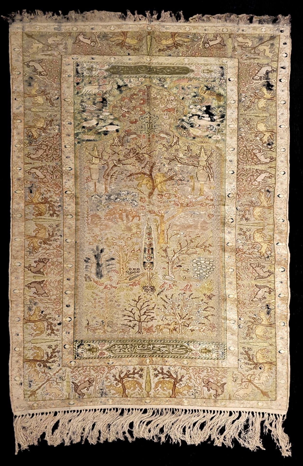 TAPIS PERSAN AU FIL D'OR, 19ème SIECLE