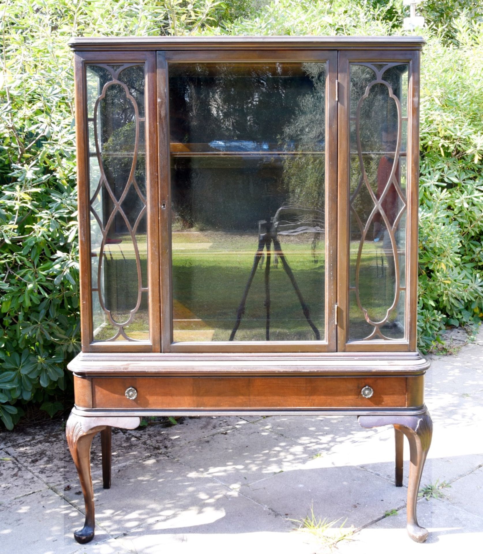 CONSOLE VITRINE "CHIPPENDALE", ANGLETERRE ca.1900