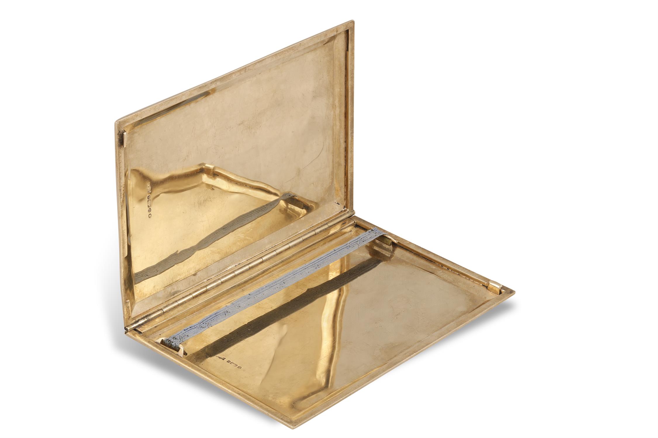 A 9K GOLD CIGARETTE CASE, the rectangular gold case measuring 13.7x8.5cm, hallmarked 9K gold, - Image 2 of 2